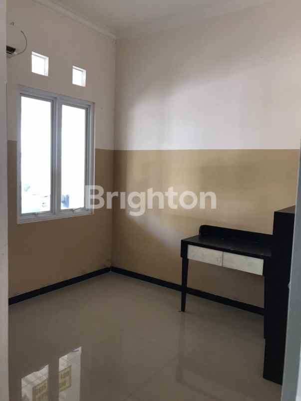 dijual rumah sukolilo dian regency