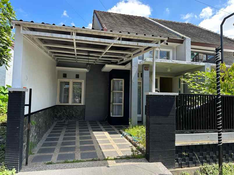 dijual rumah sulfat