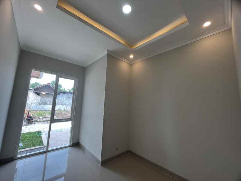 dijual rumah sumberharjo madurejo