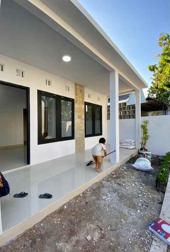 dijual rumah sumberharjo prambanan