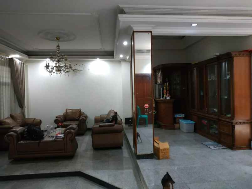 dijual rumah sumur batu