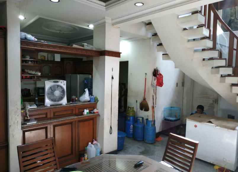 dijual rumah sumur batu