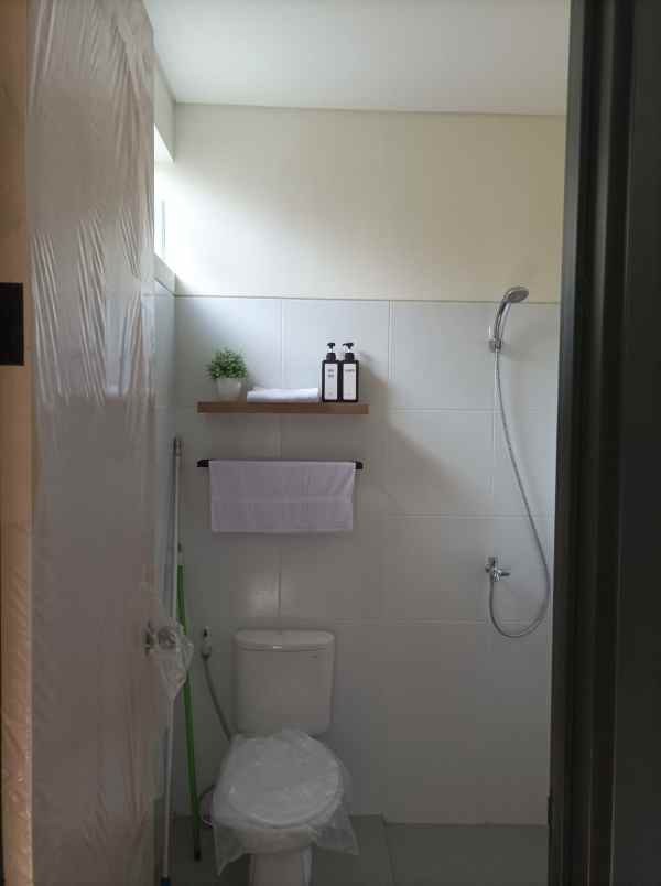 dijual rumah suvarna sutera cluster astha