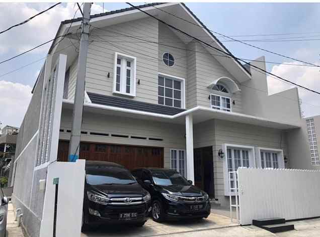 dijual rumah taman duta