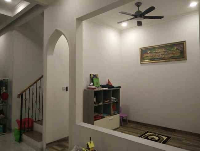 dijual rumah taman duta