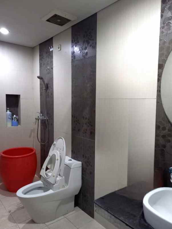 dijual rumah taman modern cakung