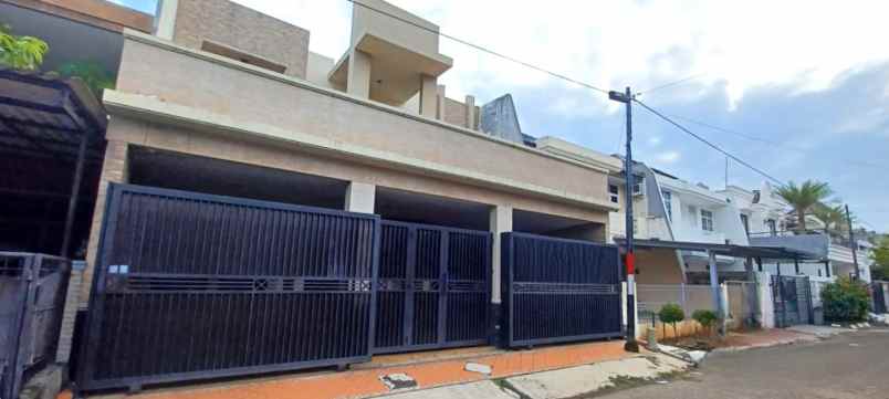 dijual rumah taman modern cakung