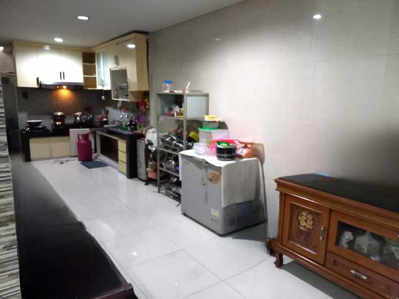 dijual rumah taman modern cakung