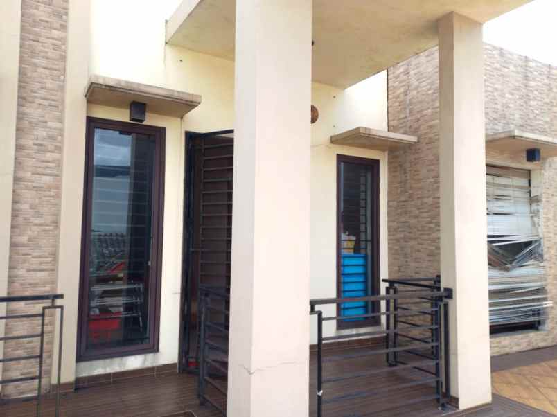 dijual rumah taman modern cakung