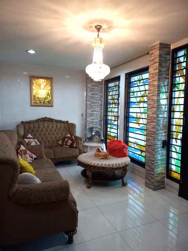 dijual rumah taman modern cakung