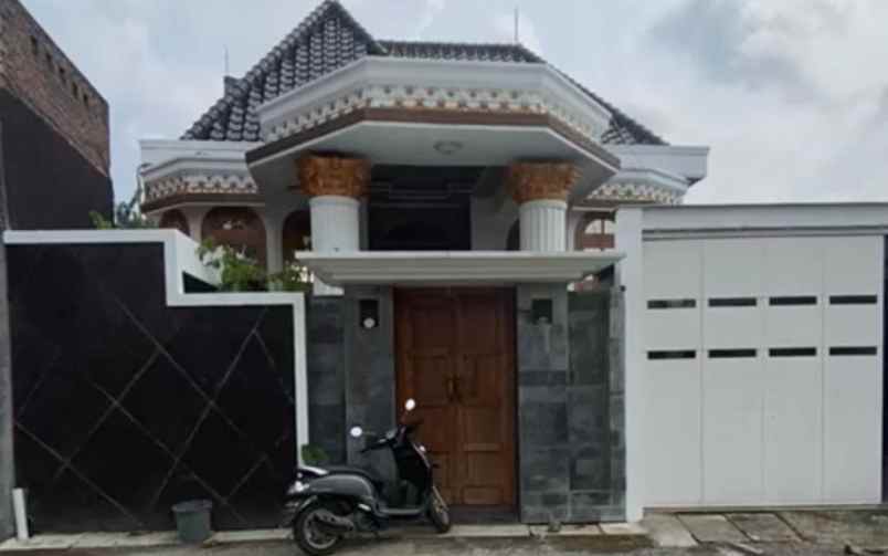 dijual rumah taman tlogomulyo