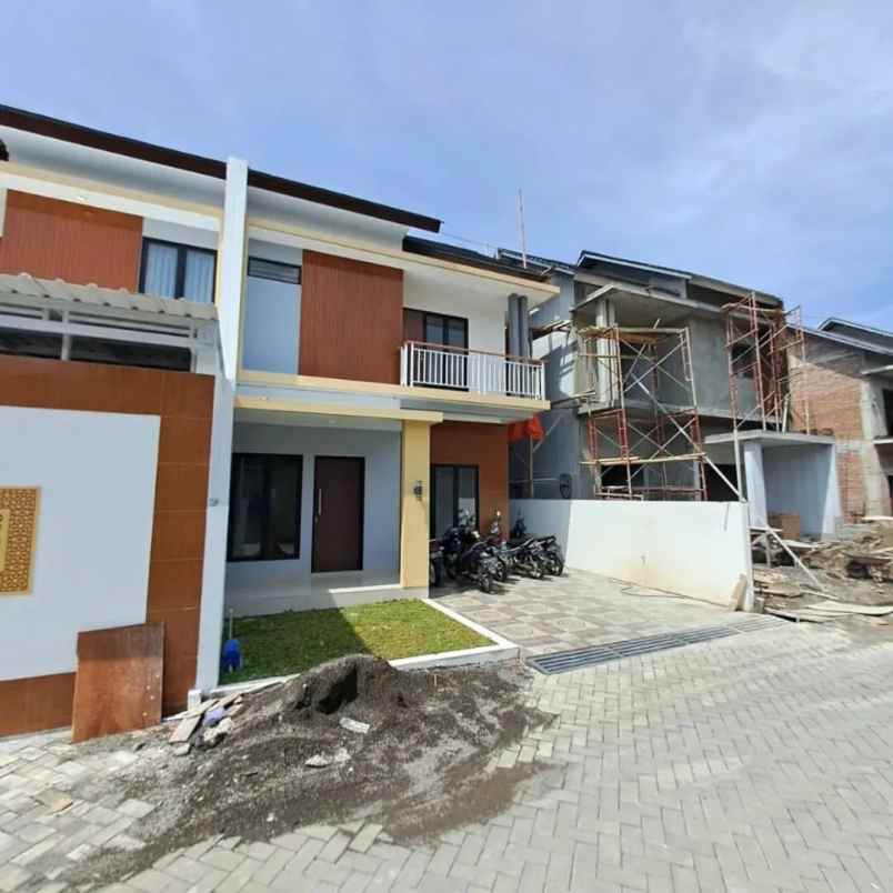 dijual rumah tamanan banguntapan bantul