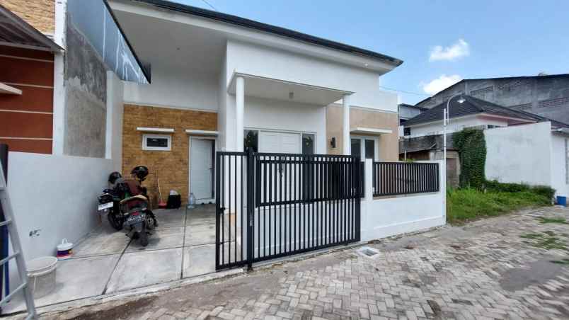 dijual rumah tamantirto