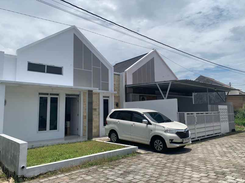 dijual rumah tangkisan pos jogonalam klaten