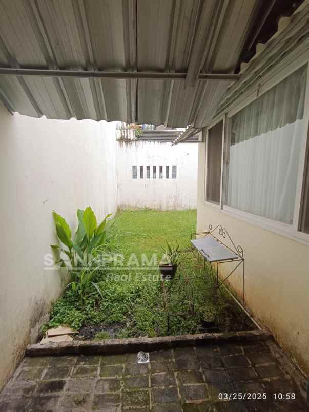 dijual rumah telaga golf sawangan