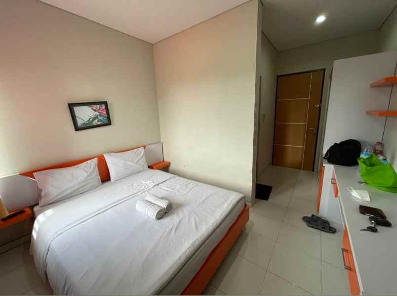 dijual rumah tenggilis