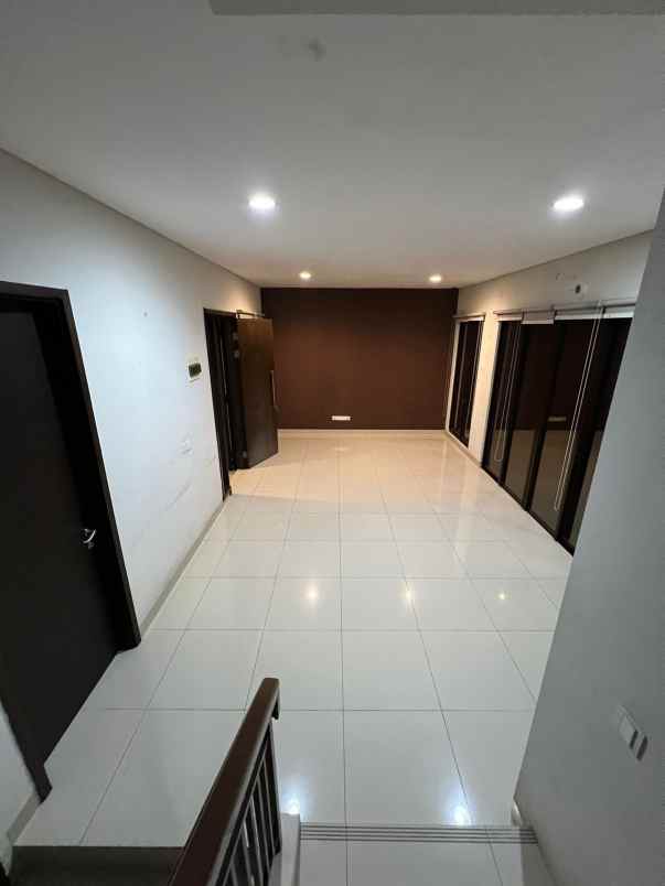 dijual rumah the eminent bsd cluster