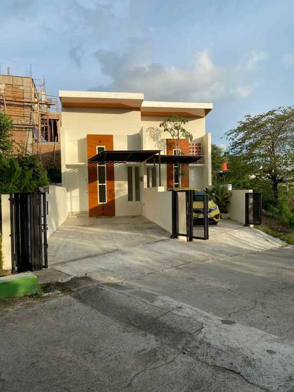 dijual rumah tirtomartani