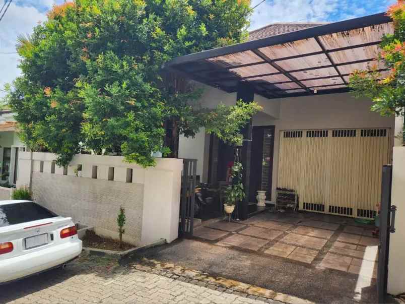 dijual rumah tlagabodas gajahmungkur