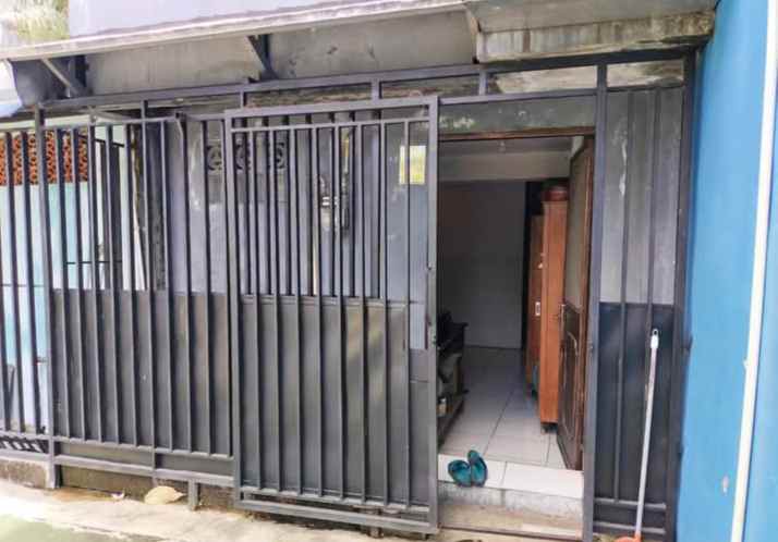 dijual rumah toko dua lantai di nusa indah 6