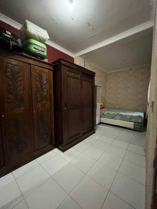 dijual rumah tole iskandar