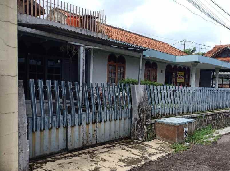 dijual rumah turangga kota bandung