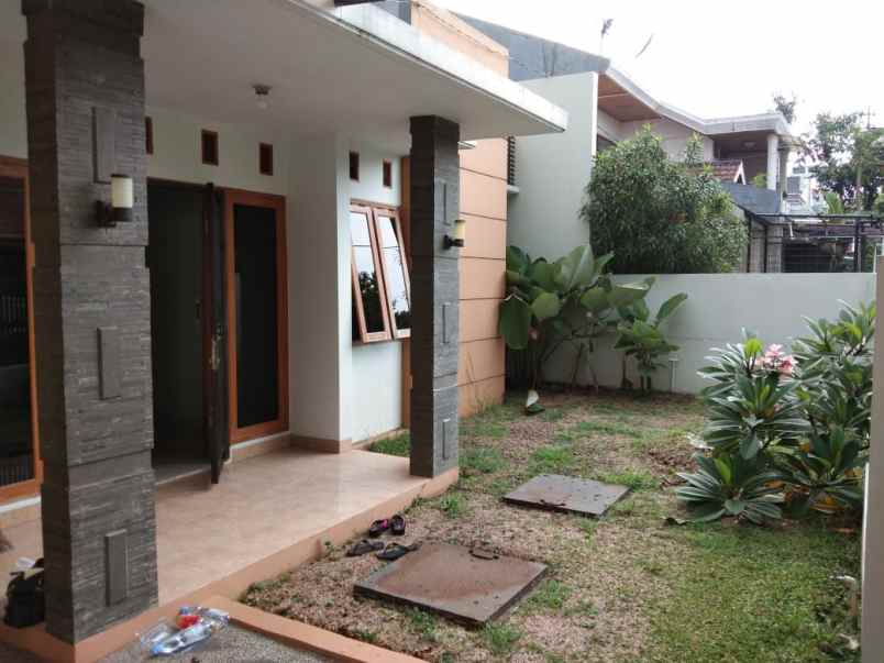 dijual rumah turangga kota bandung