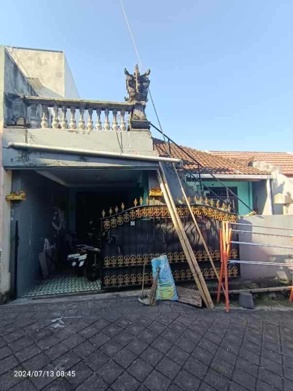 dijual rumah ubung kaja denpasar utara bali