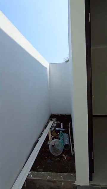 dijual rumah villa bukit tidar jalan