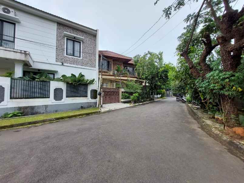 dijual rumah villa melati mas jalupang