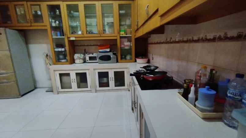 dijual rumah villa permata gading tugu