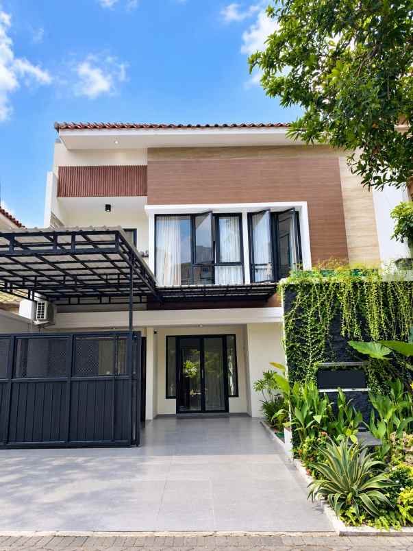 dijual rumah villa valensia