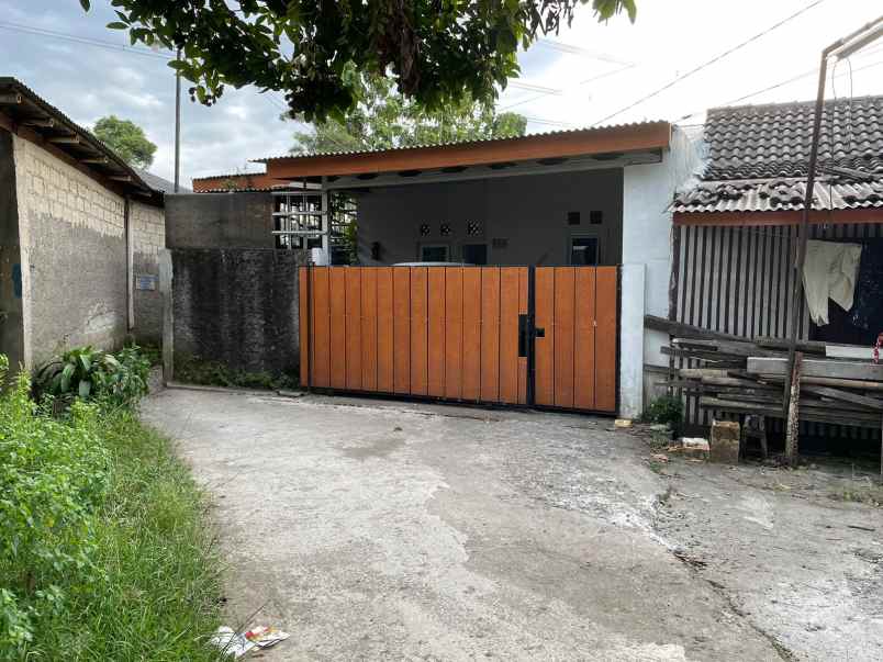 dijual rumah waringin jaya