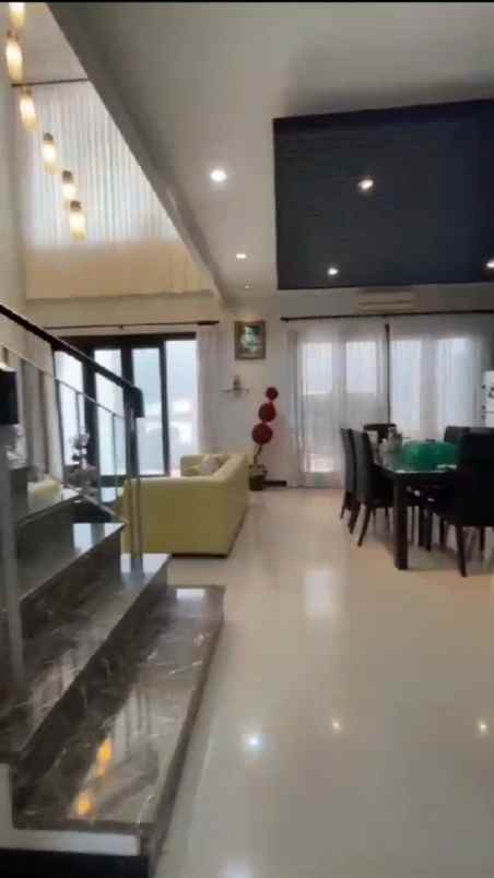 dijual rumah waterfront citraland