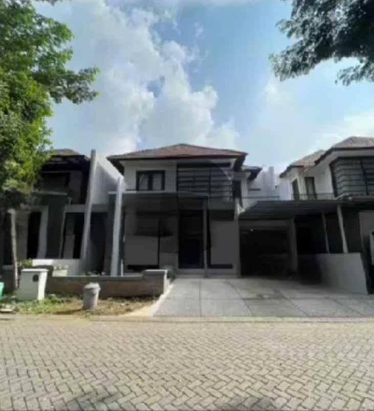 dijual rumah waterfront citraland