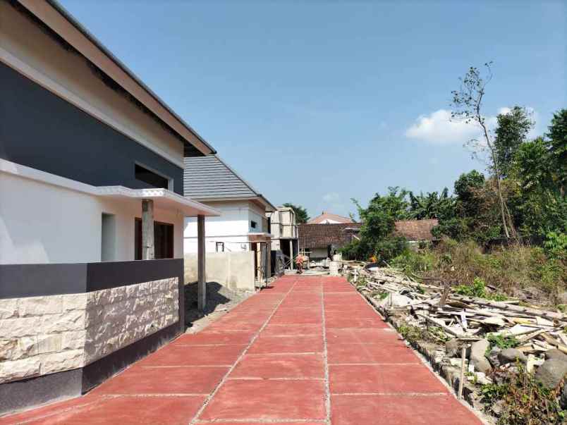 dijual rumah widodomartani