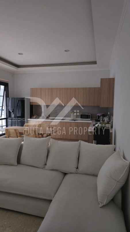dijual rumah winona alam sutera