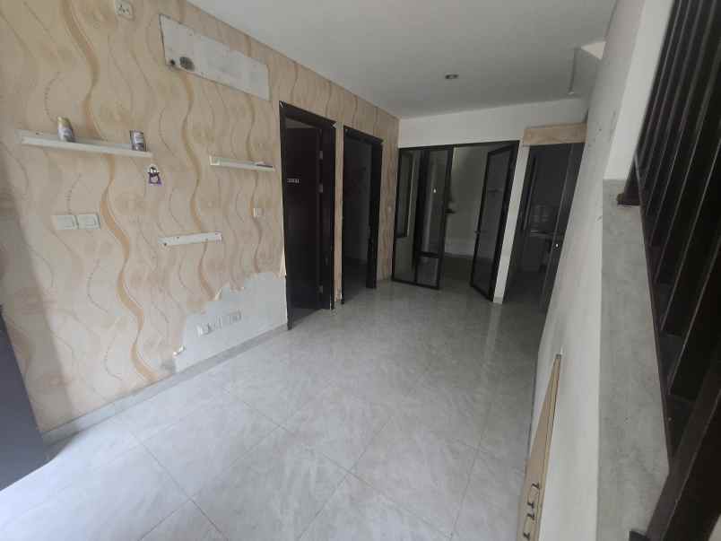 dijual sangat murah lavon swan city tangerang