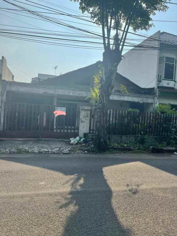 dijual tanah jalan komplek taman aries