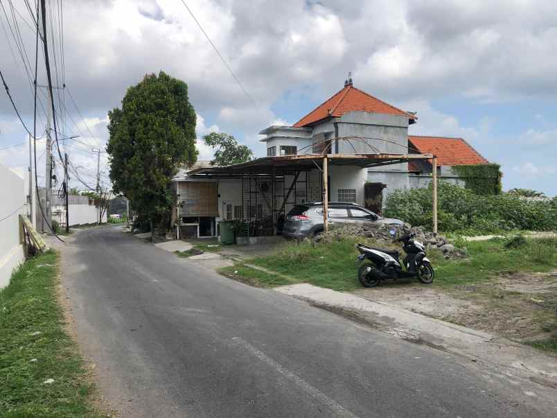 dijual tanah jalan kuwum umalas semer