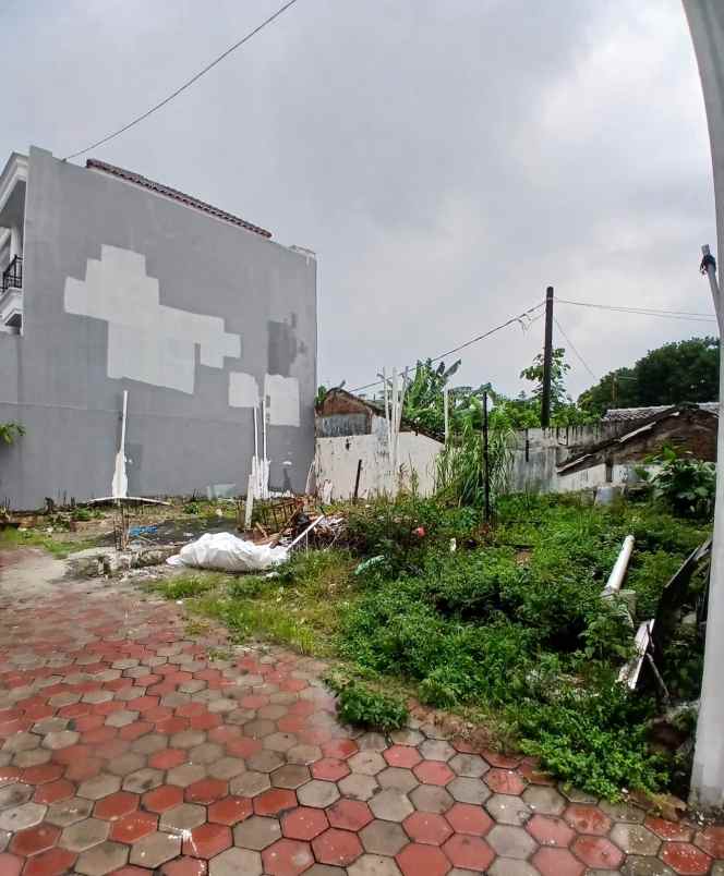 dijual tanah jalan limo cinere