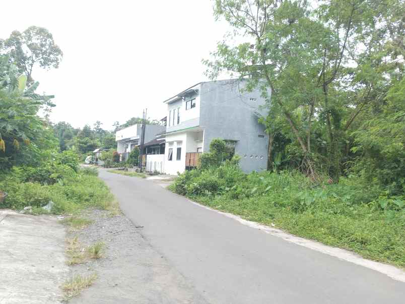 dijual tanah jalan tajem