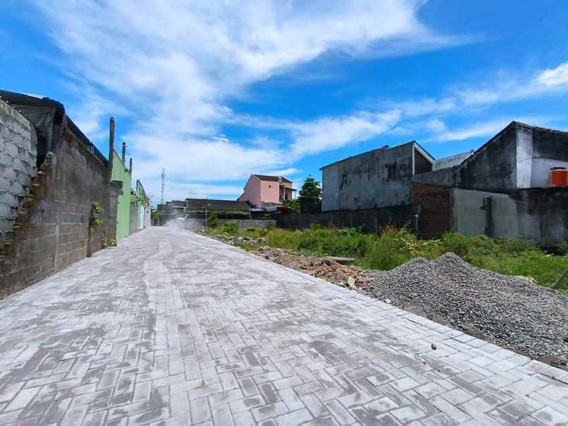 dijual tanah jalan wates km 4