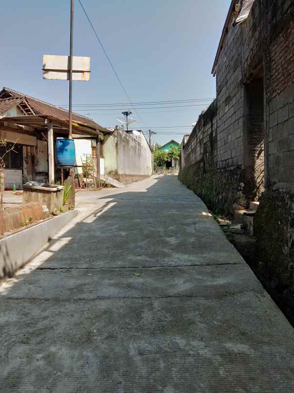 dijual tanah jl brigjen katamso rt03