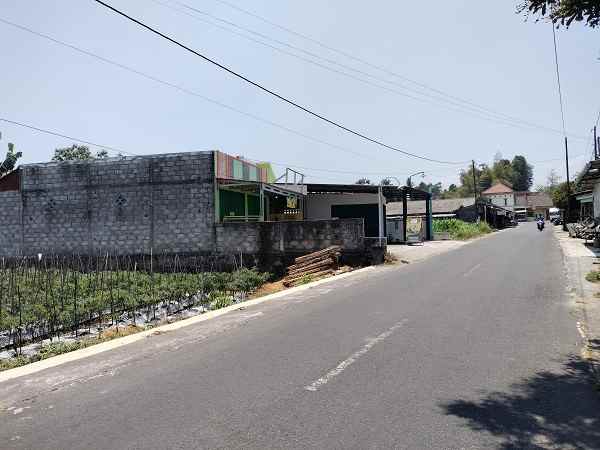 dijual tanah jl nambongan caturharjo