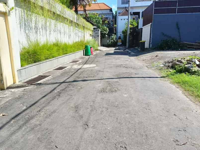 dijual tanah jln laksamana renon