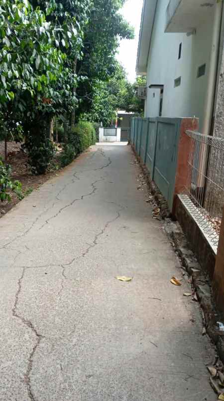 dijual tanah kosong shm 300m2