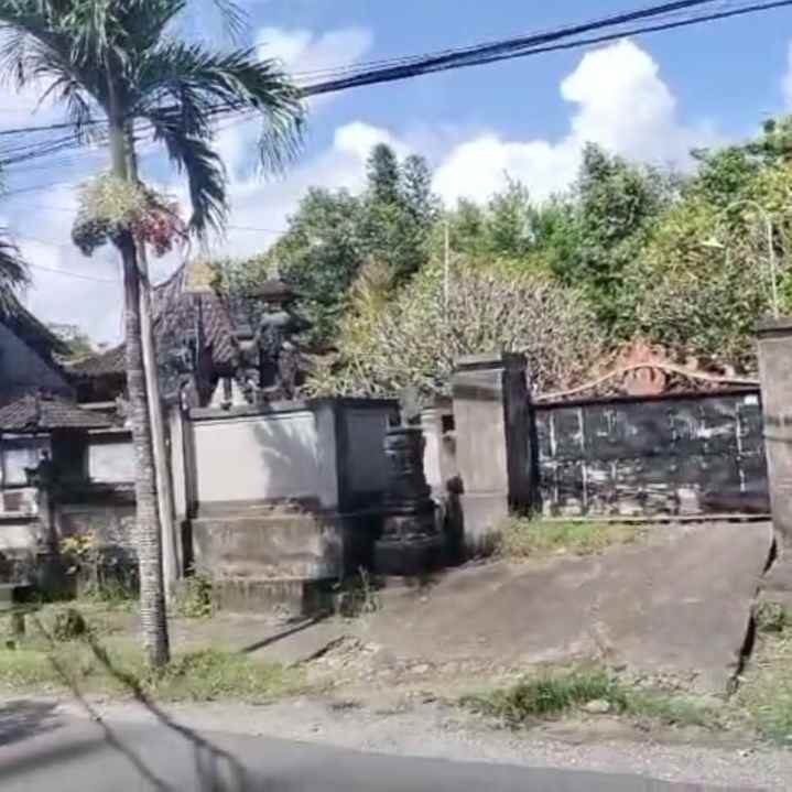 dijual tanah pantai mengening