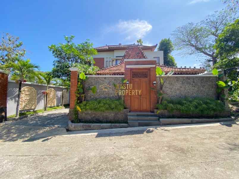 dijual villa balecatur gamping
