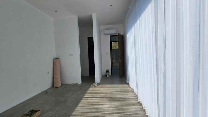 dijual villa jalan mundeh kutuh